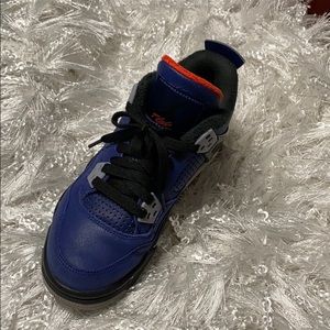 Air Jordan 4 Retro boys grade school